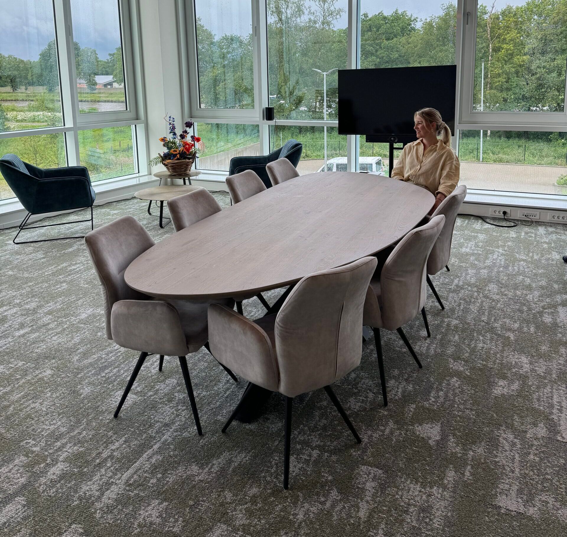 Elektramat - eikenhouden vergadertafel - directiekamer