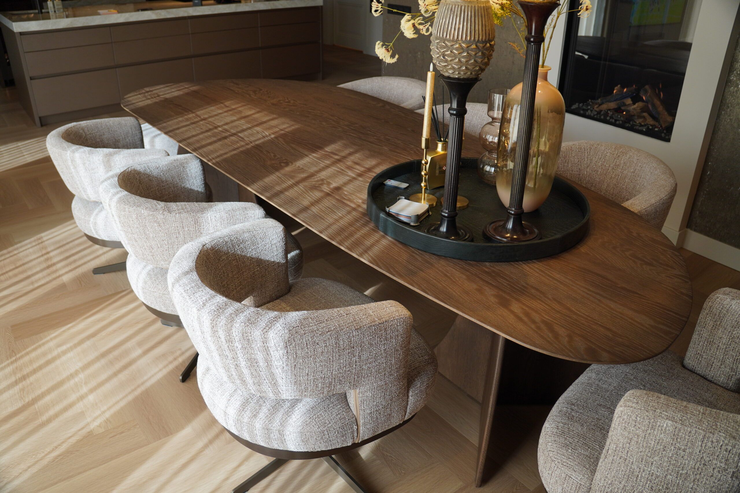 Organische eiken eettafel