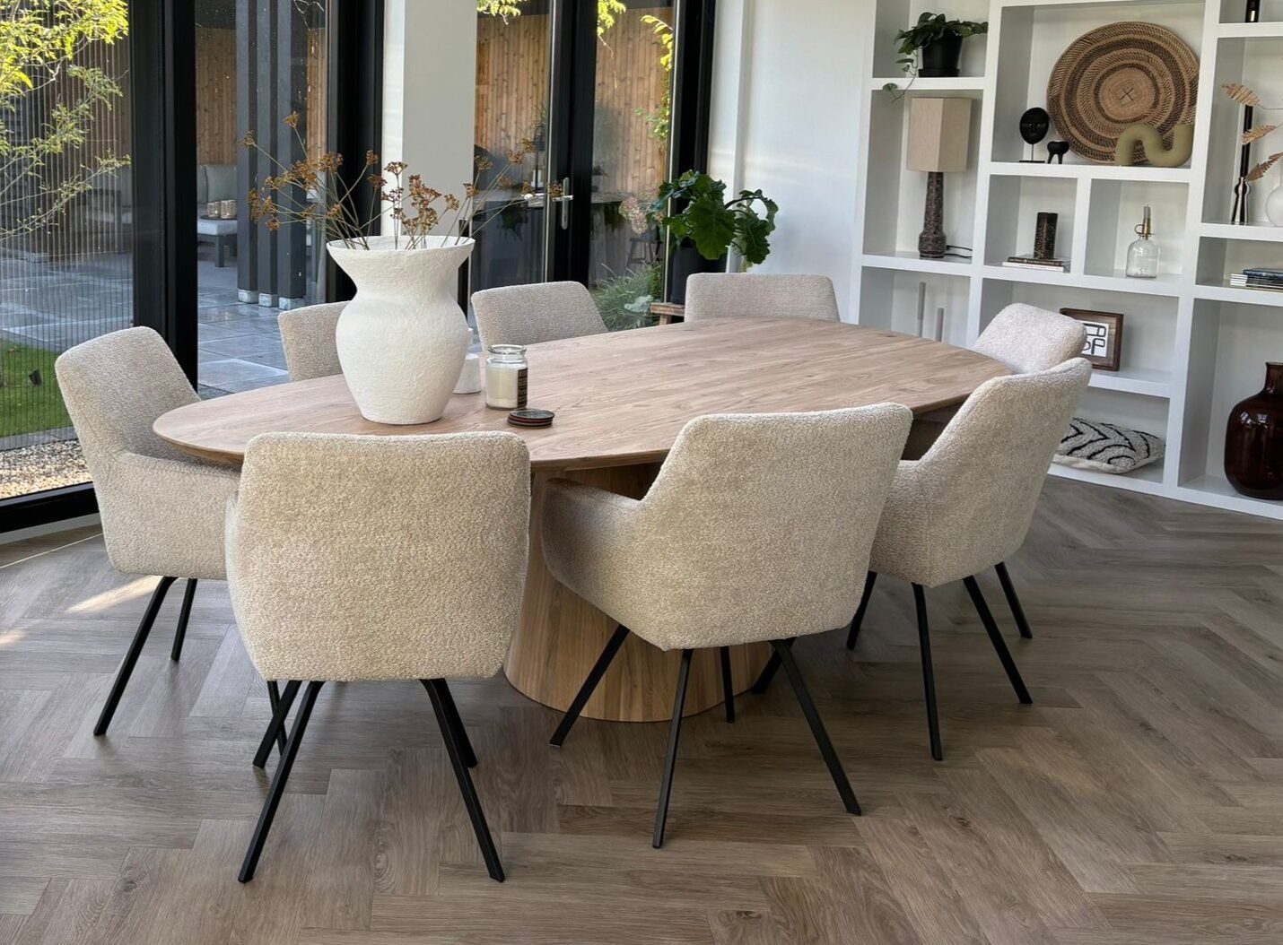 Organische eikenhouten eettafel Jim