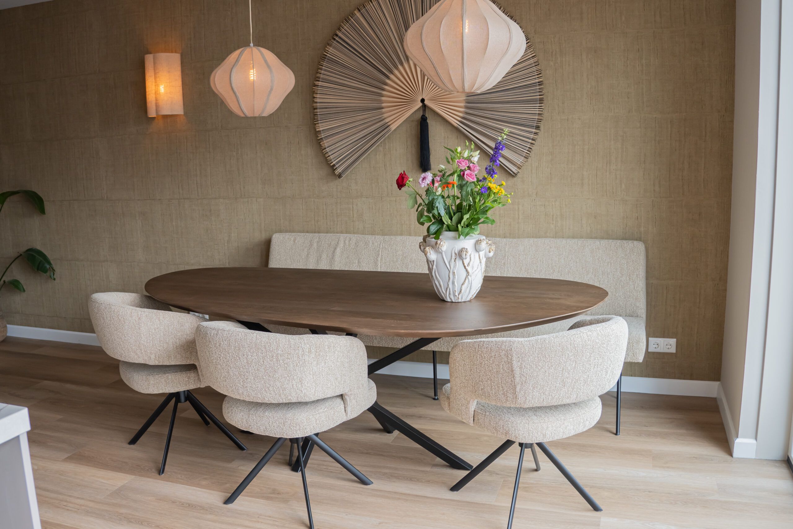 Organische eiken eettafel Twist