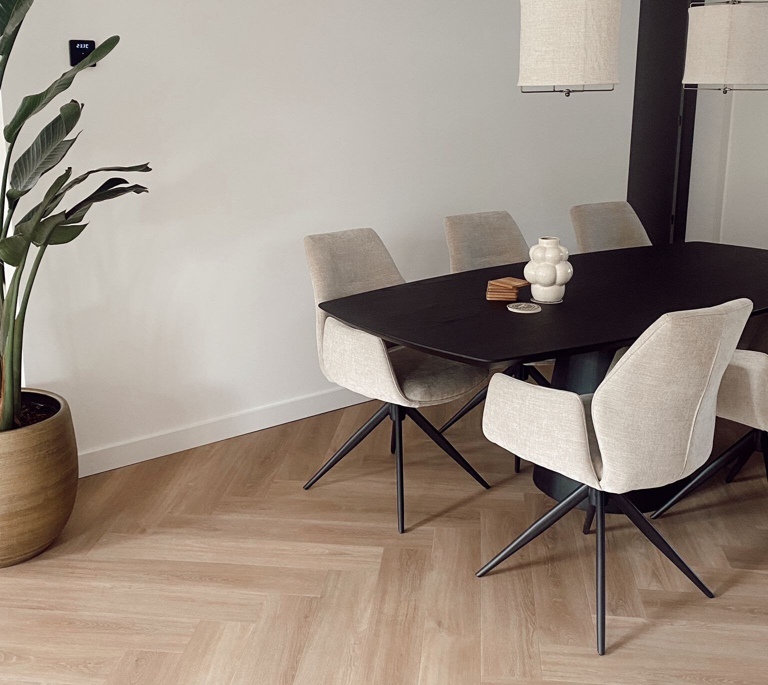 Deens ovale tafel - Pip stoelen