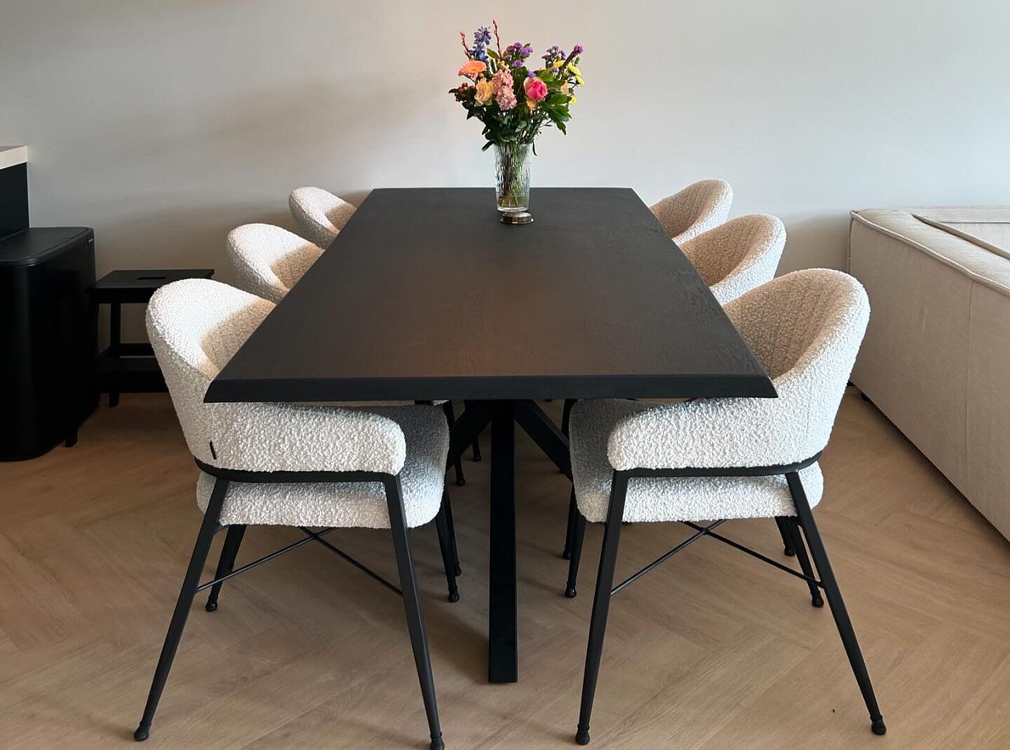 Boomstam tafel - Roma stoelen