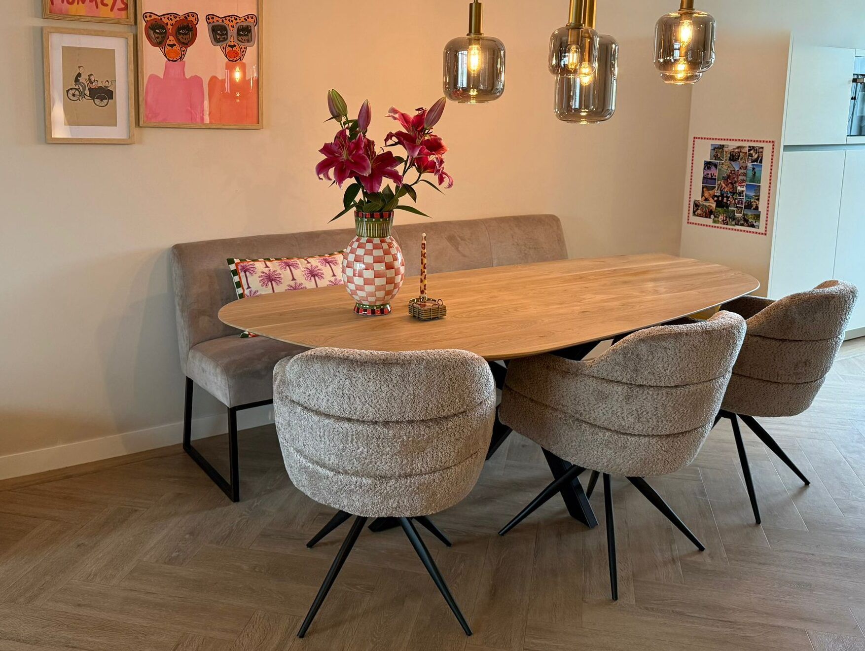 Organische eikenhouten eettafel Guus
